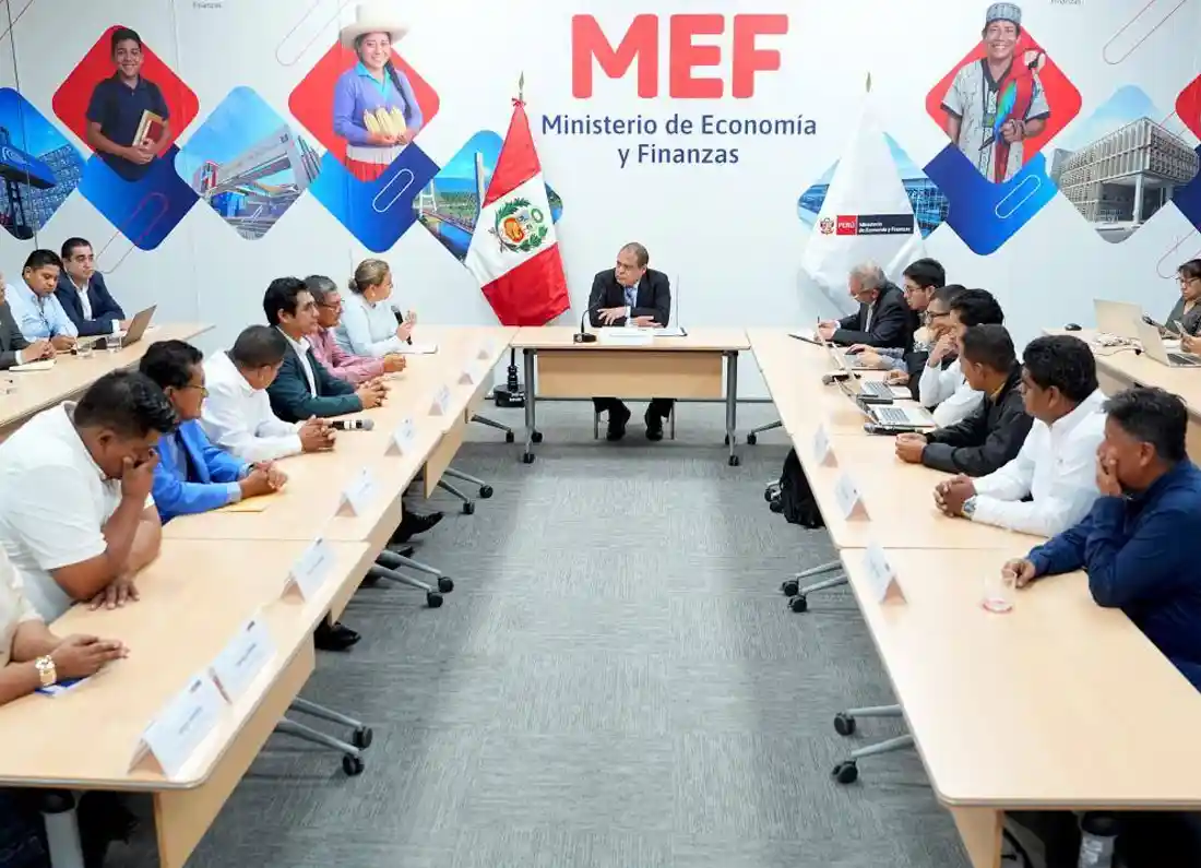 Gobernadora de Tumbes logra respuesta del MEF para financiamiento con canon de proyectos 2026